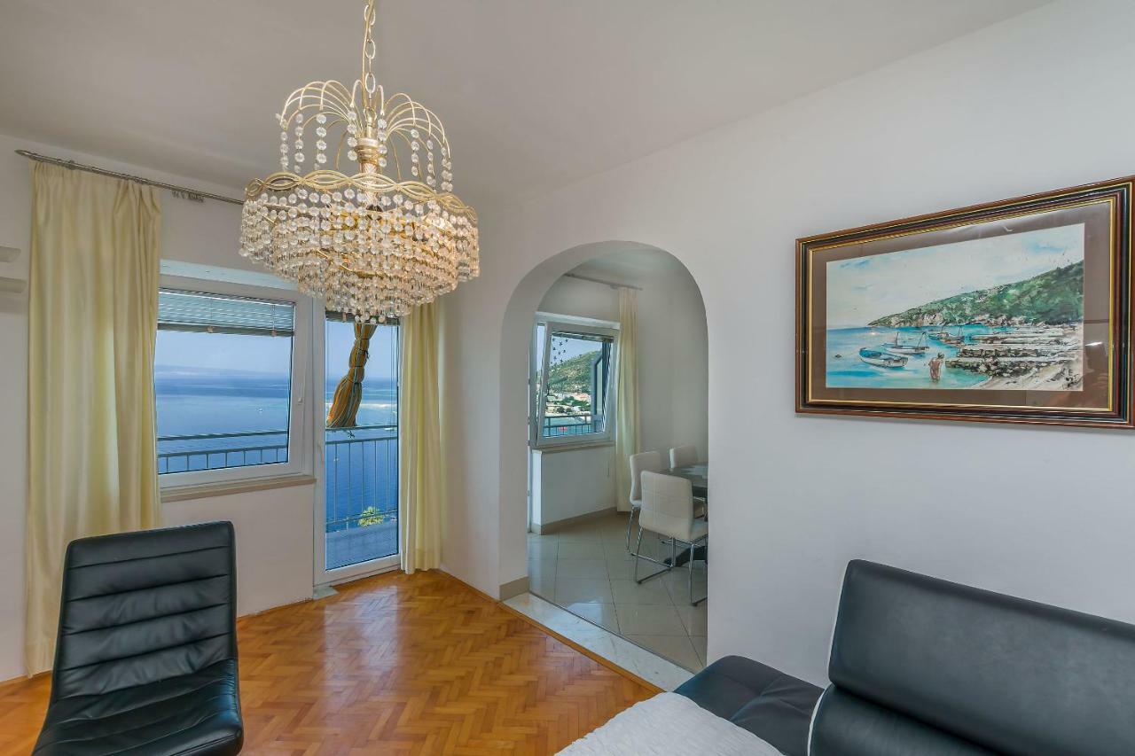 Apartment Marijana Omiš Exterior foto